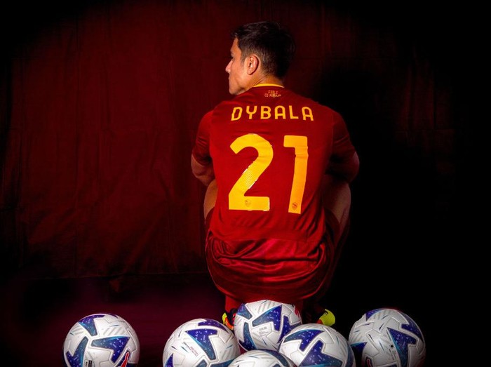 ALBUFEIRA, PORTUGAL - JULY 20: AS Roma player Paulo Dybala during a photo shoot with new AS Roma home kit on July 20, 2022 in Albufeira, Portugal. (Photo by Fabio Rossi/AS Roma via Getty Images)