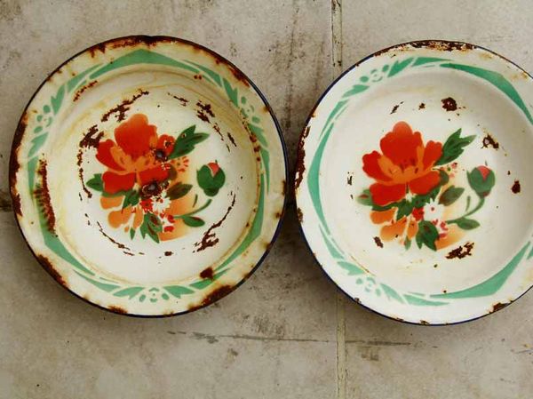 10 Piring Jadul Ini Bikin Ingat Rumah Nenek, Kamu Masih Punya?