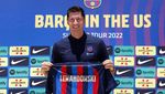 Senyum Semringah Lewandowski Saat Diperkenalkan Barcelona