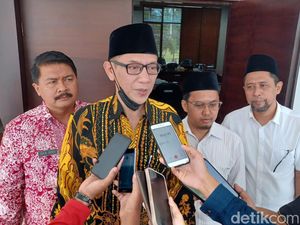 Alasan di Balik Penolakan Konser Langit Ustaz Hanan Attaki di Jember Alasan di Balik Penolakan Konser Langit Ustaz Hanan Attaki di Jember