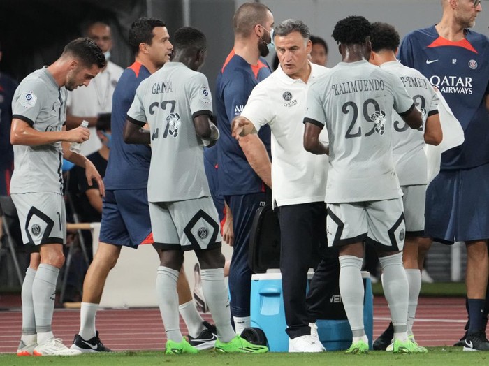 TOKYO, JAPAN - JULY 20: Christophe Galtier, coach of Paris Saint-Germain looks on during the preseason friendly match between Paris Saint-Germain and Kawasaki Frontale at National Stadium on July 20, 2022 in Tokyo, Japan. (Photo by Hiroki Watanabe/Getty Images)