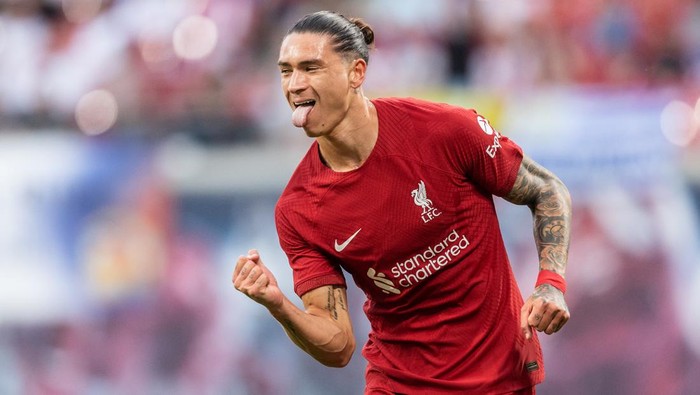 LEIPZIG, GERMANY - JULY 21: Darwin Nunez of Liverpool FC celebrates after scoring his teams third goal during the pre-season friendly match between RB Leipzig and Liverpool FC at Red Bull Arena on July 21, 2022 in Leipzig, Germany. (Photo by Boris Streubel/Getty Images)