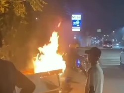 Motor Seruduk Gerobak Kacang Rebus di Tangerang, Penjual Terluka