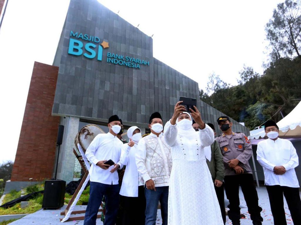 Bank Syariah Indonesia Terbitkan 6 Miliar Saham Baru Bank Syariah Indonesia Terbitkan 6 Miliar Saham Baru