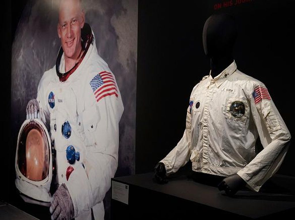 Nih Jaket Astronaut Apollo 11 yang Sampai ke Bulan, Dilelang Rp 30 M