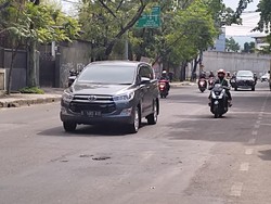 Jalan Dekat Kantor DPRD Bandung Kini Sudah Mulai Mulus!