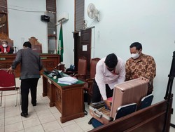 Sidang Praperadilan Mardani Maming, KPK Bawa Sekoper Alat Bukti