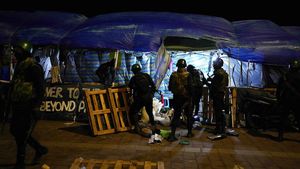Foto-foto Penggerebekan Tenda Demonstran Anti Pemerintah Sri Lanka