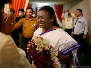 Draupadi Murmu, Perempuan Etnis Minoritas Terpilih Jadi Presiden India Draupadi Murmu, Perempuan Etnis Minoritas Terpilih Jadi Presiden India