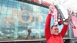 12 Tahun dan 24 Jendela Transfer, Phil Jones Masih di MU
