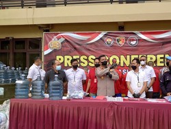 Air Mineral Galon Oplosan Beredar di Cilegon, Ini Cirinya