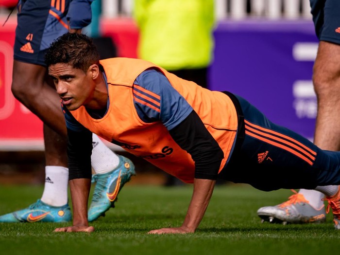 PERTH, AUSTRALIA - JULY 21: (EXCLUSIVE COVERAGE) Raphael Varane of Manchester United in action during a first team training session at the WACA on July 21, 2022 in Perth, Australia. (Photo by Ash Donelon/Manchester United via Getty Images)