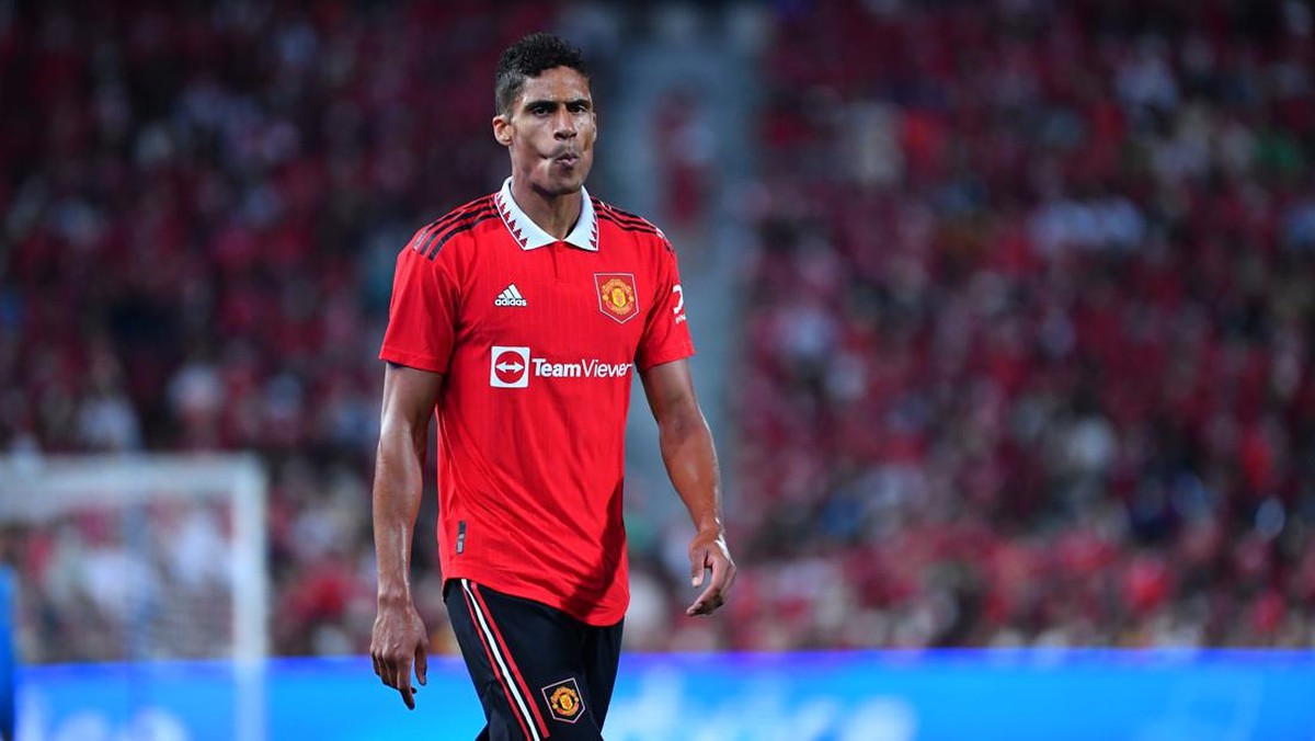 Raphael Varane enggak menyesal bergabung Manchester United. (Foto: Getty Images/Supakit Wisetanuphong/MB Media)