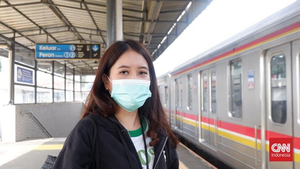 Bella (29 tahun) menilai usulan penyesuaian jam kantor dapat menjadi salah satu solusi mengurai kemacetan di Jakarta.