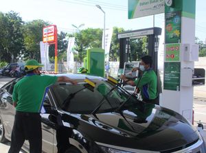 Ini 3 Aspek Keselamatan yang Sering Diabaikan saat Isi Bensin