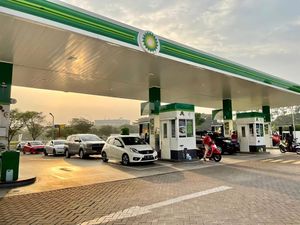 Pertalite Versi BP Sama-sama RON 90, tapi Dijual Rp 15.320/Liter Pertalite Versi BP Sama-sama RON 90, tapi Dijual Rp 15.320/Liter