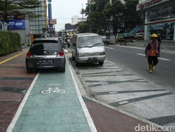 Pengendara Wajib Tahu! Ini 12 Lokasi Haram Buat Parkir