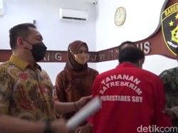 Aksi Pria di Surabaya Tertangkap Basah Rekam Wanita Mandi