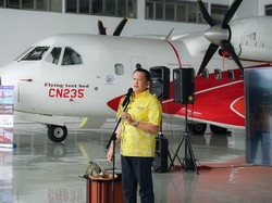 Bamsoet Jajaki Beli Pesawat CN-235 untuk Kargo Black Stone Airline