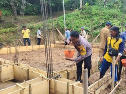 Brigadir Ruslan, Sisihkan Gaji Bangun Masjid di Desa Sidamulih Ciamis