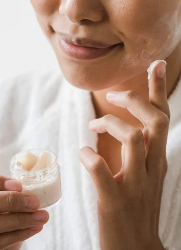 Jangan Lewatkan Menggunakan Pelembap/Foto: pexels.com/Greta Hoffman Jangan Lewatkan Menggunakan Pelembap