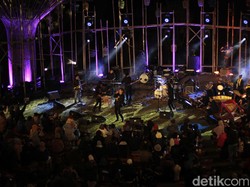 Aksi Ahmad Albar di Jazz Gunung Bromo 2022 Obati Kerinduan Penggemar