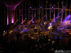 Mendengar Pusakata Bawakan Lagu soal Pertengkaran dengan Istri Tercinta