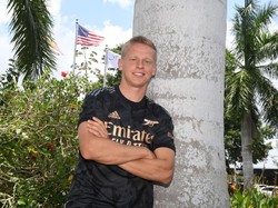 Liga Ukraina Bergulir Lagi, Zinchenko: Hidup Harus Terus Jalan!