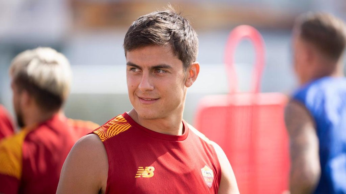 Paulo Dybala tak jadi ke Inter Milan yang sudah sesak lini serangnya (AS Roma via Getty Images/Luciano Rossi)
