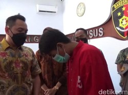 Pria di Surabaya Ketahuan Rekam Wanita Mandi-Rupanya Kumpulkan Banyak Video