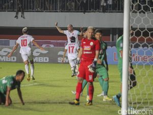 Hasil Liga 1: PSM Makassar Pepet Madura United Puncaki Klasemen