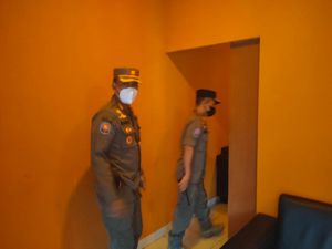 Satpol PP Sidak Panti Pijat di Bogor, Pastikan Tak Ada Pekerja Anak