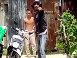 Viral, Pria Topi Koboi di Palembang Ancam Wanita Pakai Parang
