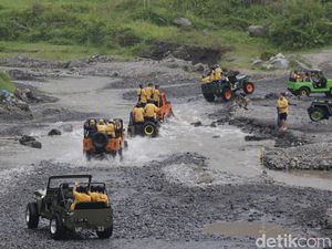 Imbas Kenaikan Harga BBM, Tarif Jip Wisata Merapi Naik Rp 50 Ribu Imbas Kenaikan Harga BBM, Tarif Jip Wisata Merapi Naik Rp 50 Ribu