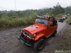 Merapi Erupsi, Jip Lava Tour Masih Beroperasi di Zona Aman