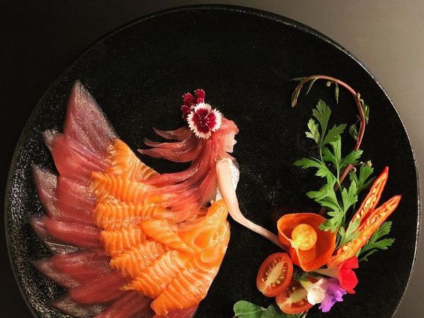 Yummy! Irisan Sashimi Ini Diubah Menjadi Lukisan Keren Artistik