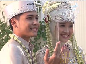 Full Senyum! 5 Potret Bintang Emon Resmi Nikahi Alca