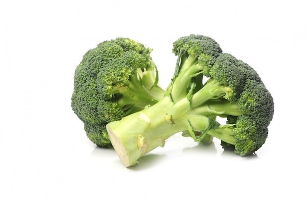 Brokoli merupakan salah satu sayuran hijau gelap kaya nutrisi