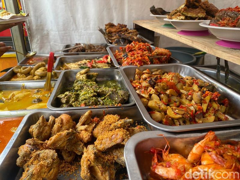 Di Festival Luhak Nan Tigo Bisa Puas Makan Nasi Kapau Aneka Lauk