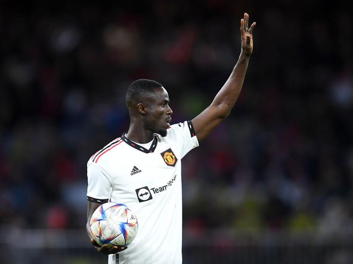 PERTH, AUSTRALIA - JULY 23: Eric Bailly of Manchester United gestures during the Pre-Season Friendly match between Manchester United and Aston Villa at Optus Stadium on July 23, 2022 in Perth, Australia. (Photo by Albert Perez/Getty Images)