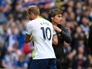Conte: Bayern dan Nagelsmann Tak Elok Lah Ngebahas Kane