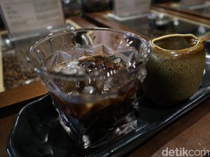 Kopi Penuh Kesabaran di Bandung, Butuh Belasan Jam Membuatnya Kopi Penuh Kesabaran di Bandung, Butuh Belasan Jam Membuatnya