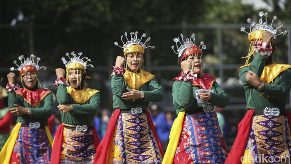 Melihat Keseruan Lomba Senam Kreasi Jali-Jali di Jaksel