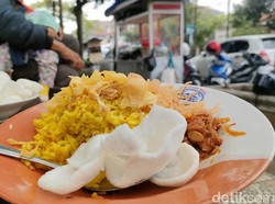 Nasi Kuning Legendaris di Garut, Wajib Dicoba Nih!