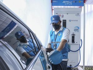 Jusuf Hamka Borong Mobil Listrik buat Patroli Jalan Tol, SPKLU-nya Sudah Siap? Jusuf Hamka Borong Mobil Listrik buat Patroli Jalan Tol, SPKLU-nya Sudah Siap?