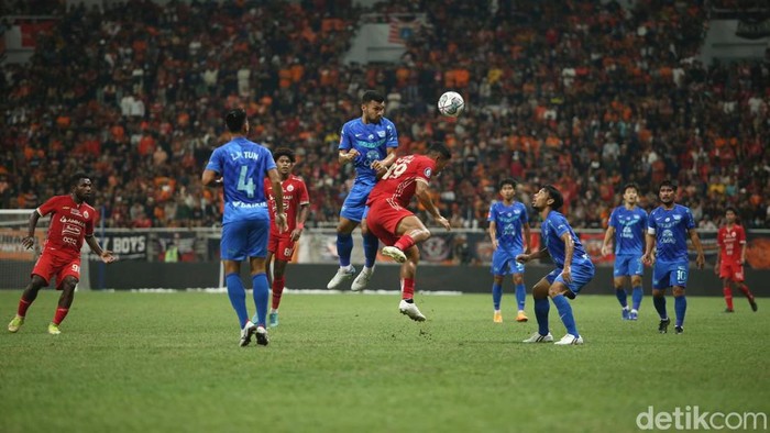 Persija Jakarta melawan Chonburi FC di Jakarta International Stadium, Minggu (24/7/2022).