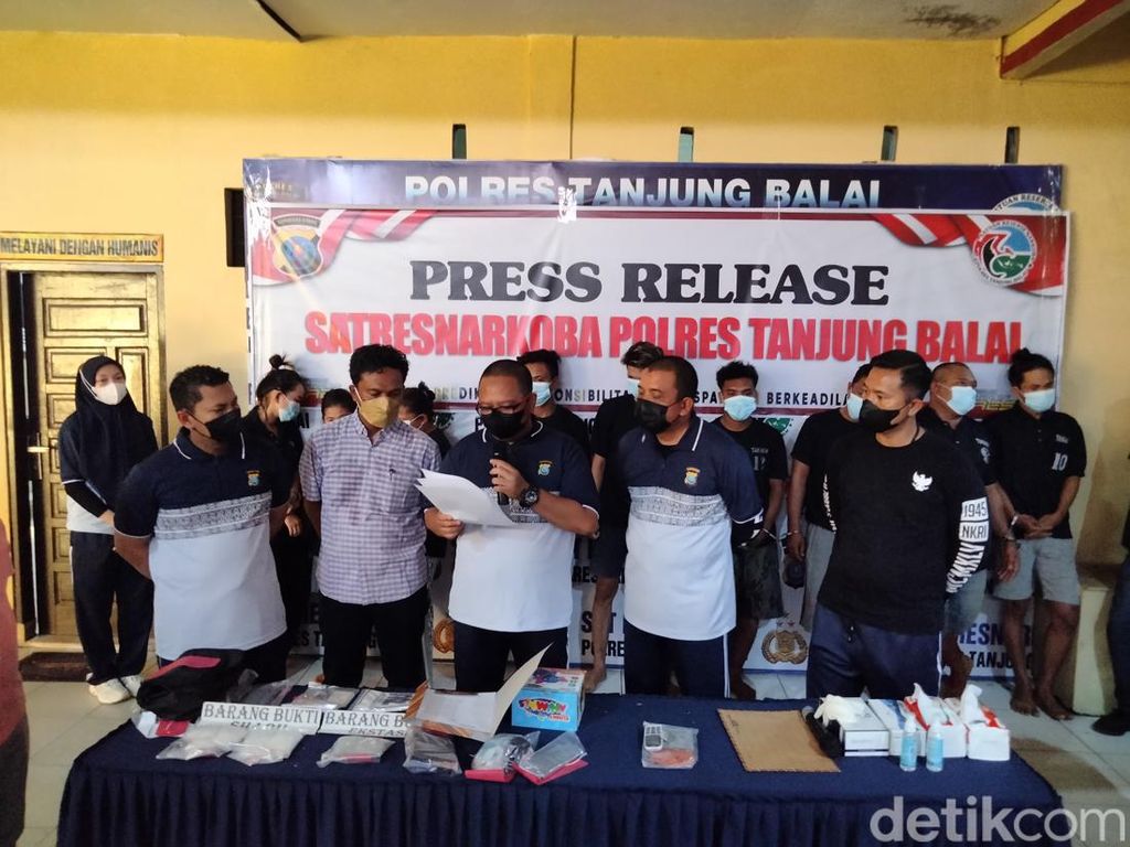 Polisi Tangkap 9 Pengedar-Pemakai Narkoba di Tanjungbalai