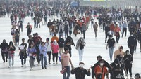 Laga ini sekaligus akan menjadi yang pertama buat Persija untuk mencoba Jakarta International Stadium atau Stadion JIS.