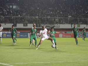 Gol Yance Dibalas Salto Esteban Vizcarra, Skor 1-1 PSS Sleman Vs PSM Makassar Gol Yance Dibalas Salto Esteban Vizcarra, Skor 1-1 PSS Sleman Vs PSM Makassar
