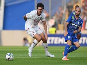 Laga Pramusim: AC Milan Dikalahkan Klub Hungaria, ZTE Laga Pramusim: AC Milan Dikalahkan Klub Hungaria, ZTE